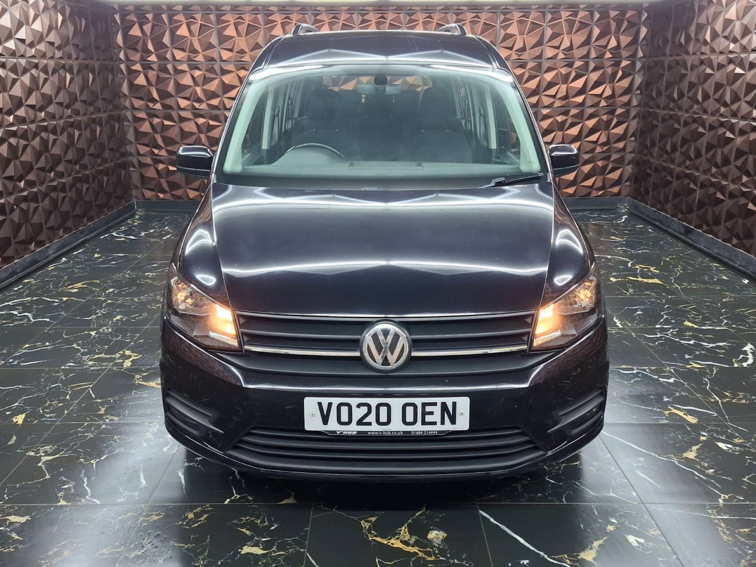 Used Volkswagen Caddy Maxi Life 2020 for sale - 76921399: Photo 4