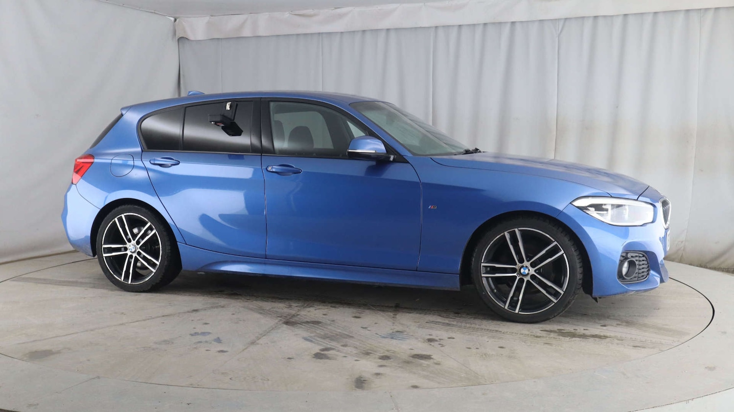 Used BMW 1 Series 2017 for sale - 77249211: Photo 2