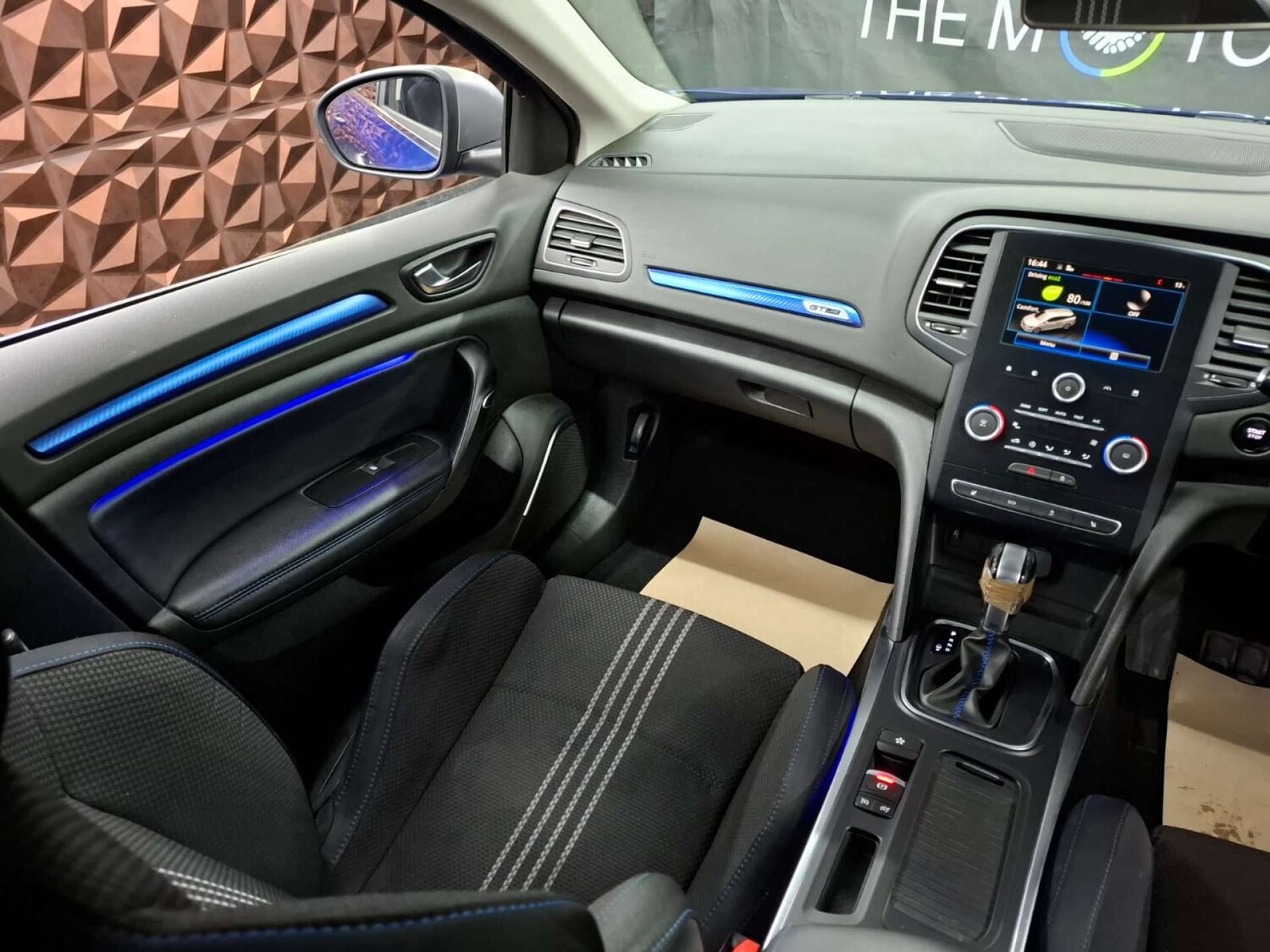 Used Renault Megane 2017 for sale - 76921375: Photo 8