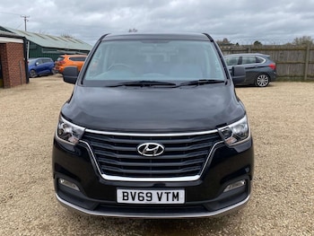 Used Hyundai i800 2019 for sale - 77655652: Photo
