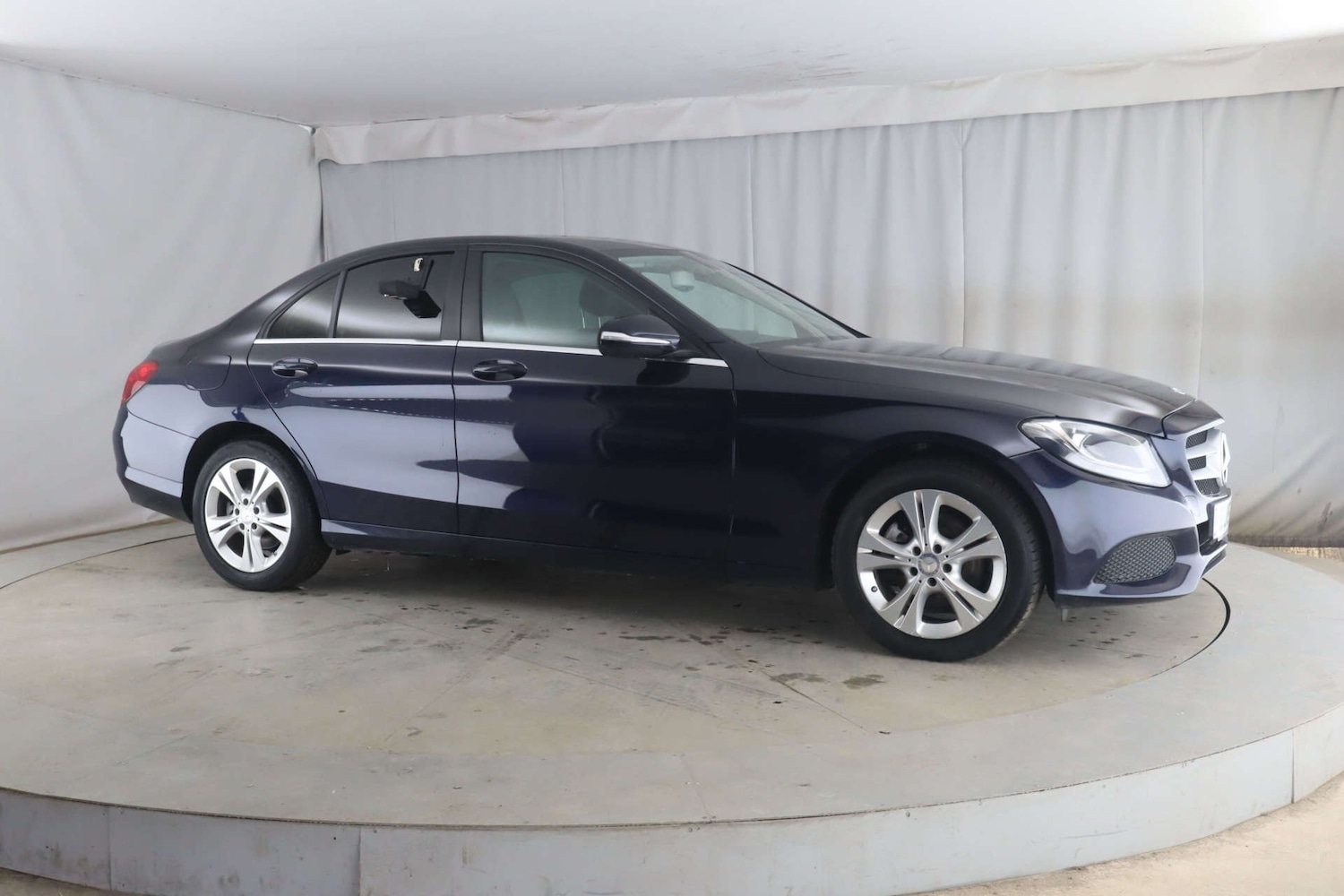 Used Mercedes-Benz C Class 2015 for sale - 77575839: Photo 2