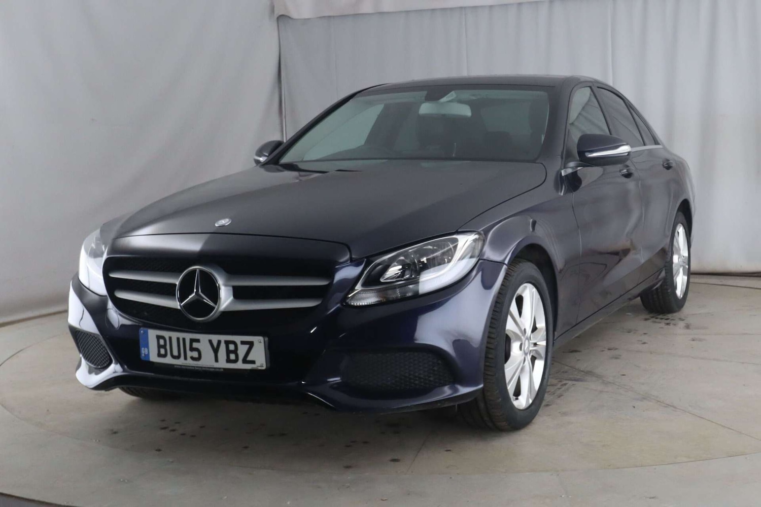 Used Mercedes-Benz C Class 2015 for sale - 77575839: Photo 4
