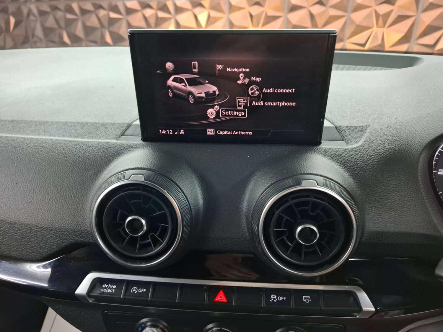 Used Audi Q2 2020 for sale - 76921328: Photo 26