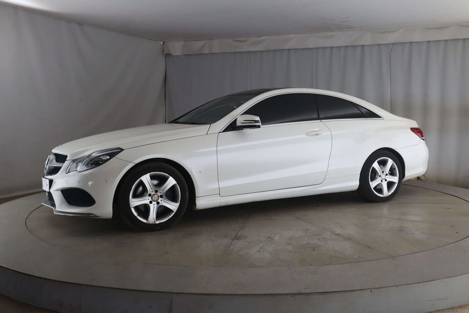 Used Mercedes-Benz E Class 2014 for sale - 77721670: Photo 3