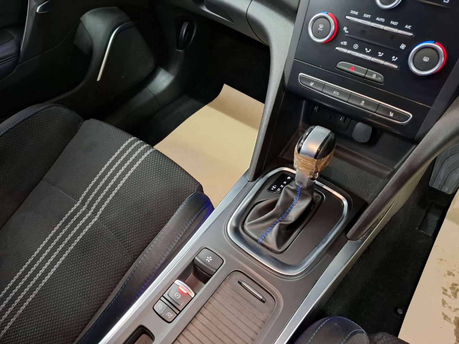 Used Renault Megane 2017 for sale - 77151158: Photo 22