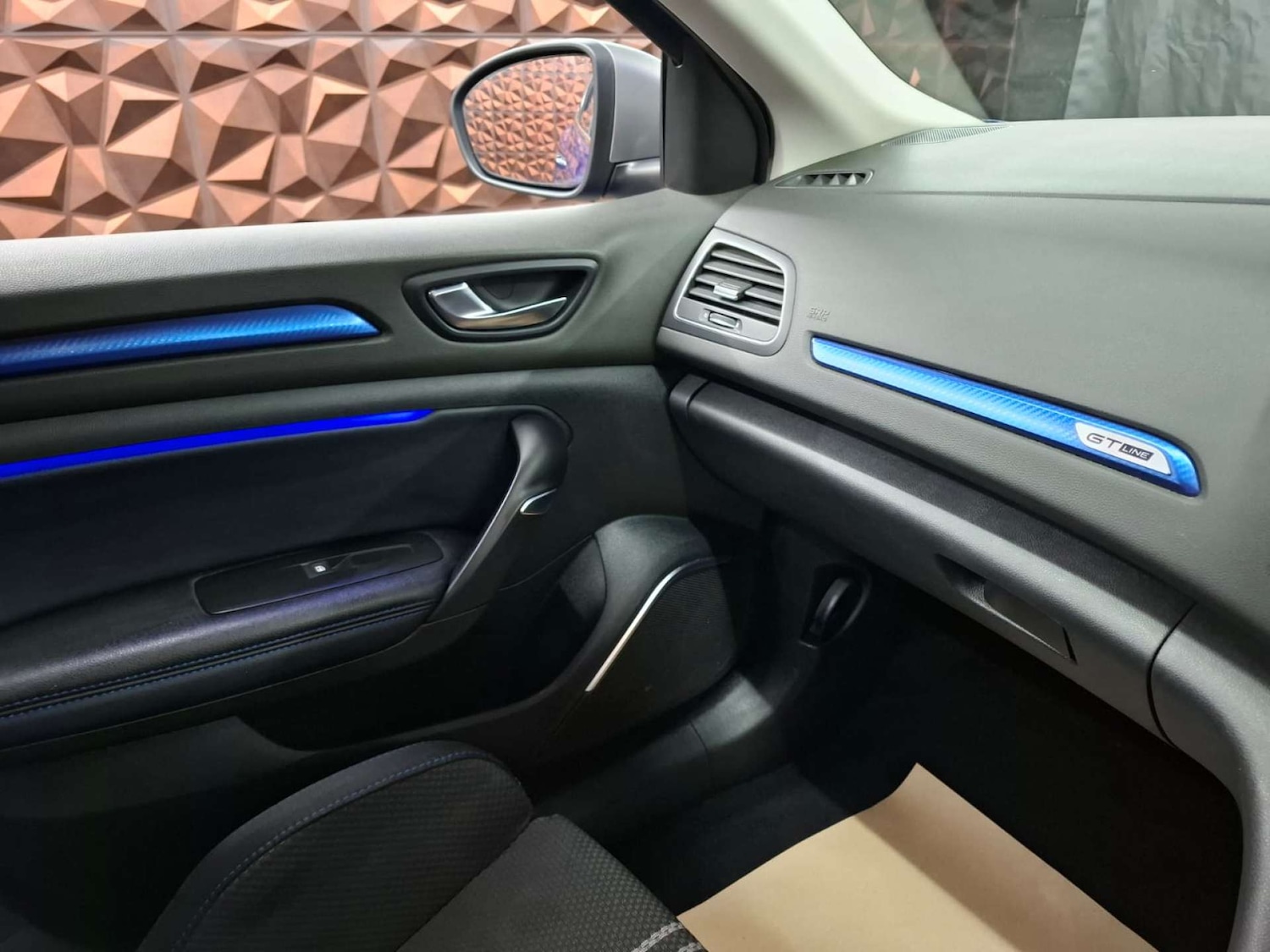 Used Renault Megane 2017 for sale - 77151158: Photo 9