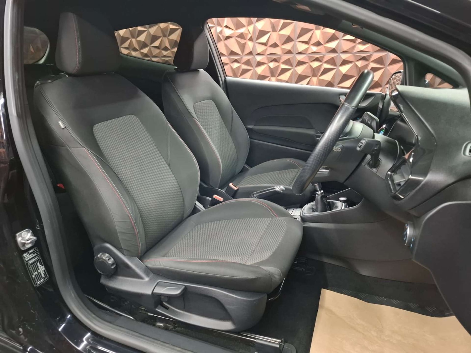 Used Ford Fiesta 2018 for sale - 77151326: Photo 28