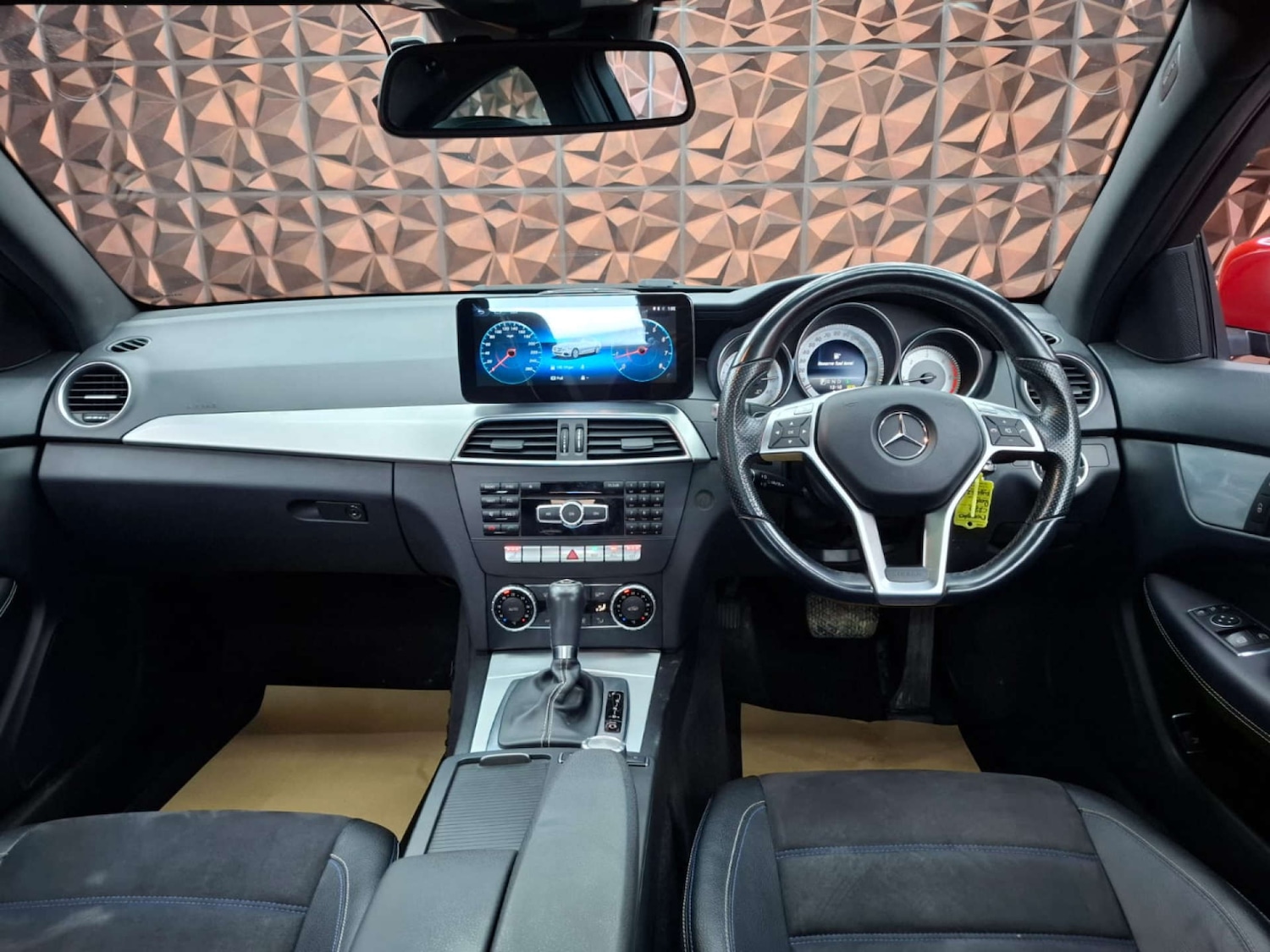 Used Mercedes-Benz C Class 2014 for sale - 76921467: Photo 33