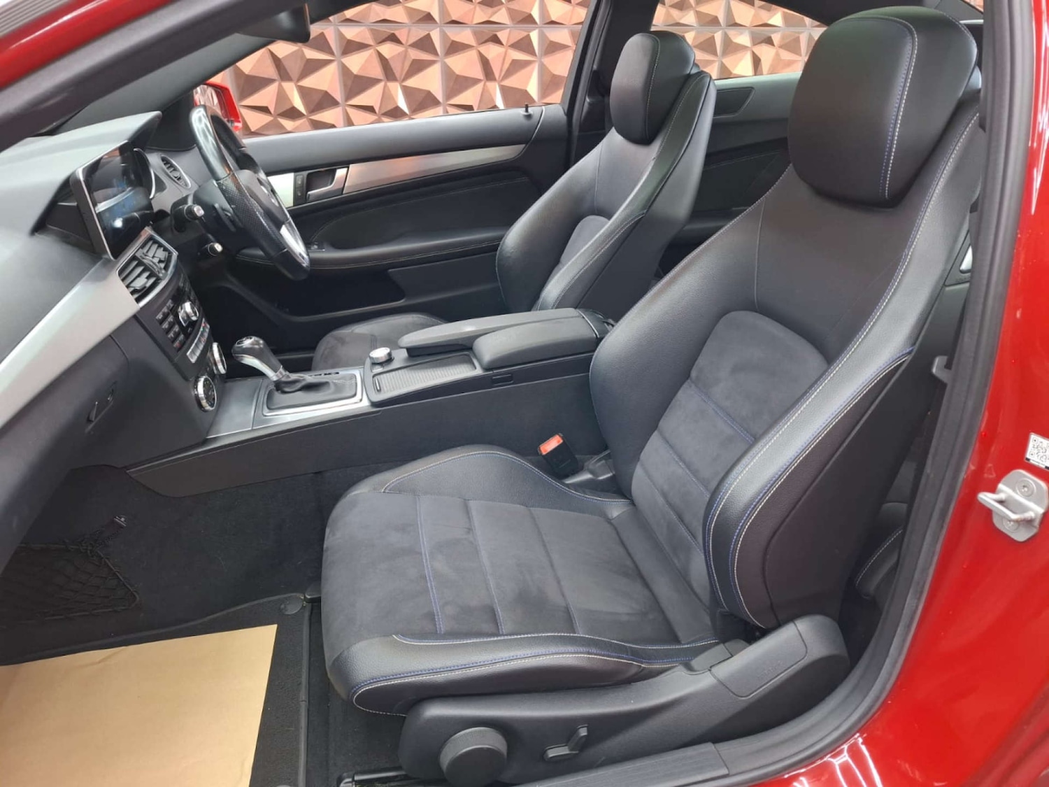 Used Mercedes-Benz C Class 2014 for sale - 76921467: Photo 41