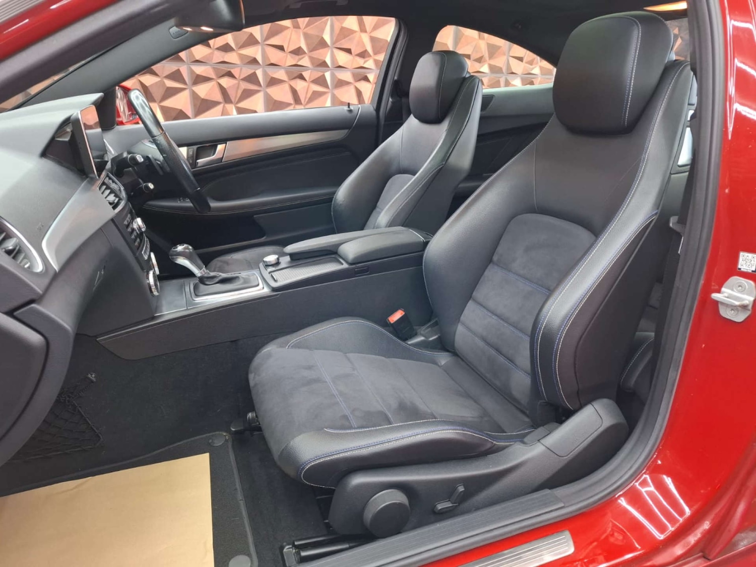 Used Mercedes-Benz C Class 2014 for sale - 76921467: Photo 42