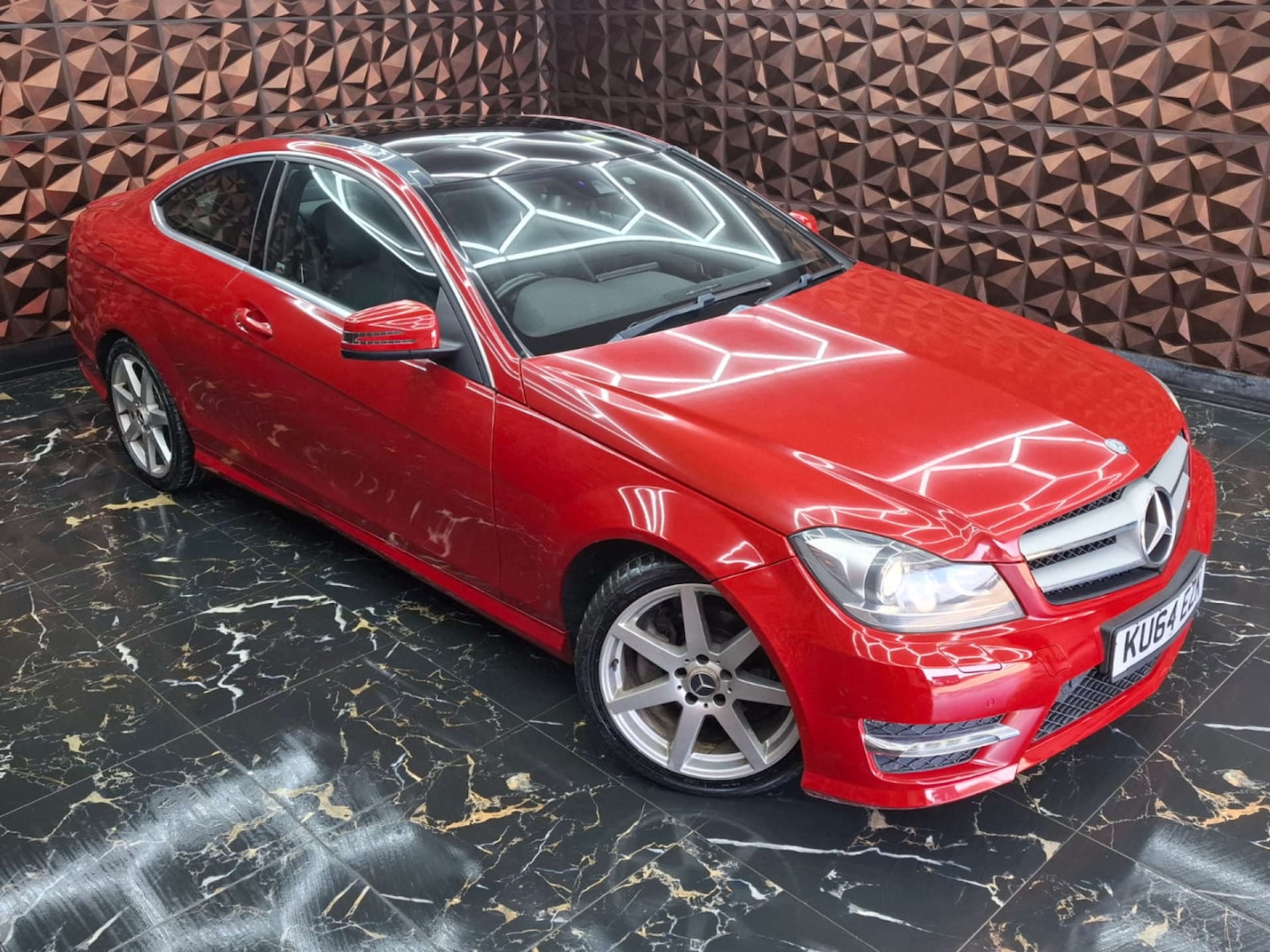 Used Mercedes-Benz C Class 2014 for sale - 76921467: Photo 57