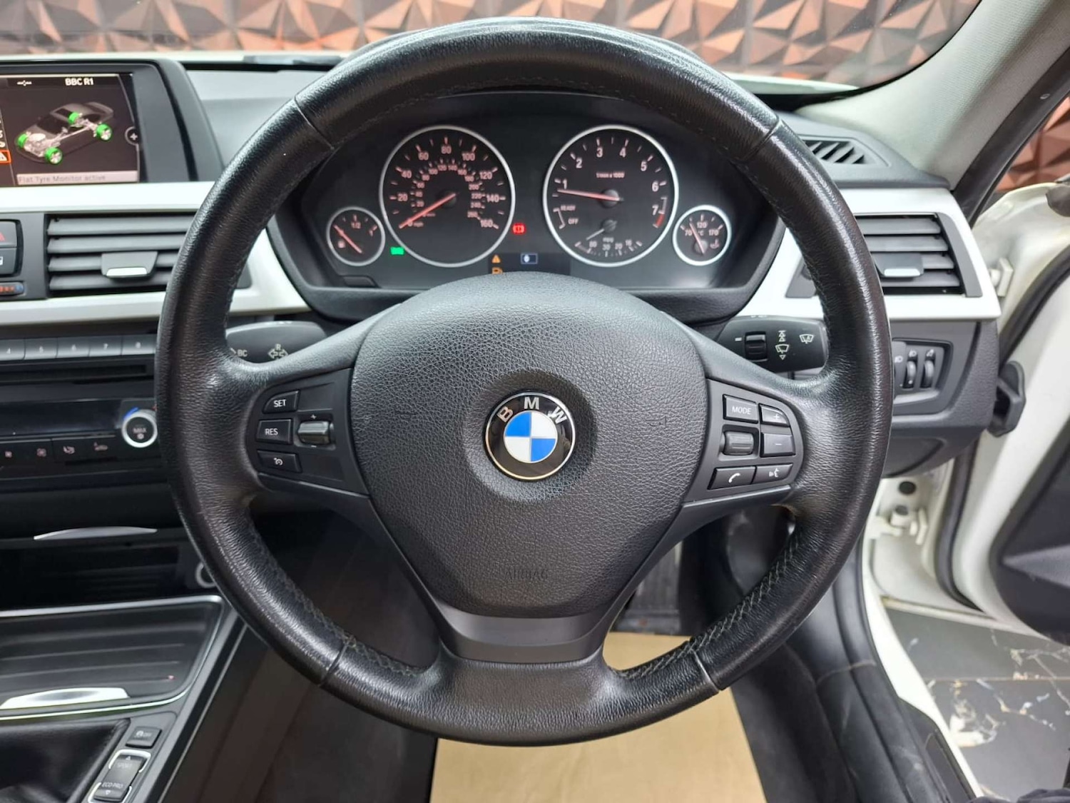 Used BMW 3 Series 2012 for sale - 76921357: Photo 23