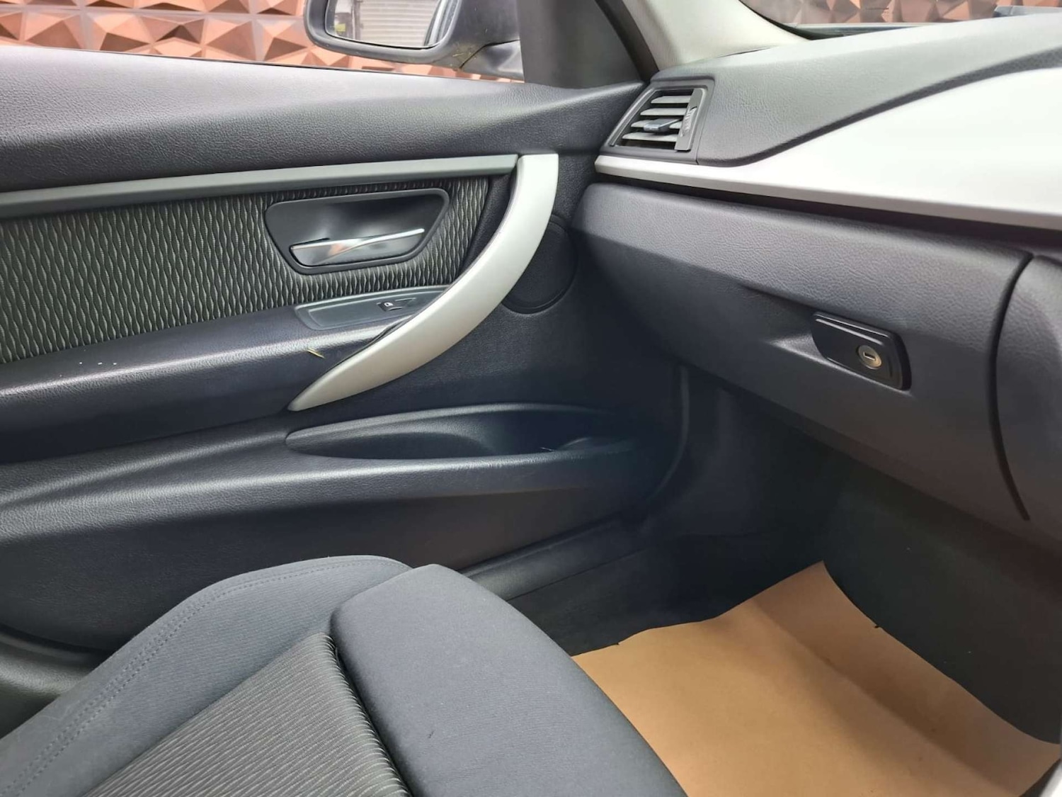 Used BMW 3 Series 2012 for sale - 76921357: Photo 9