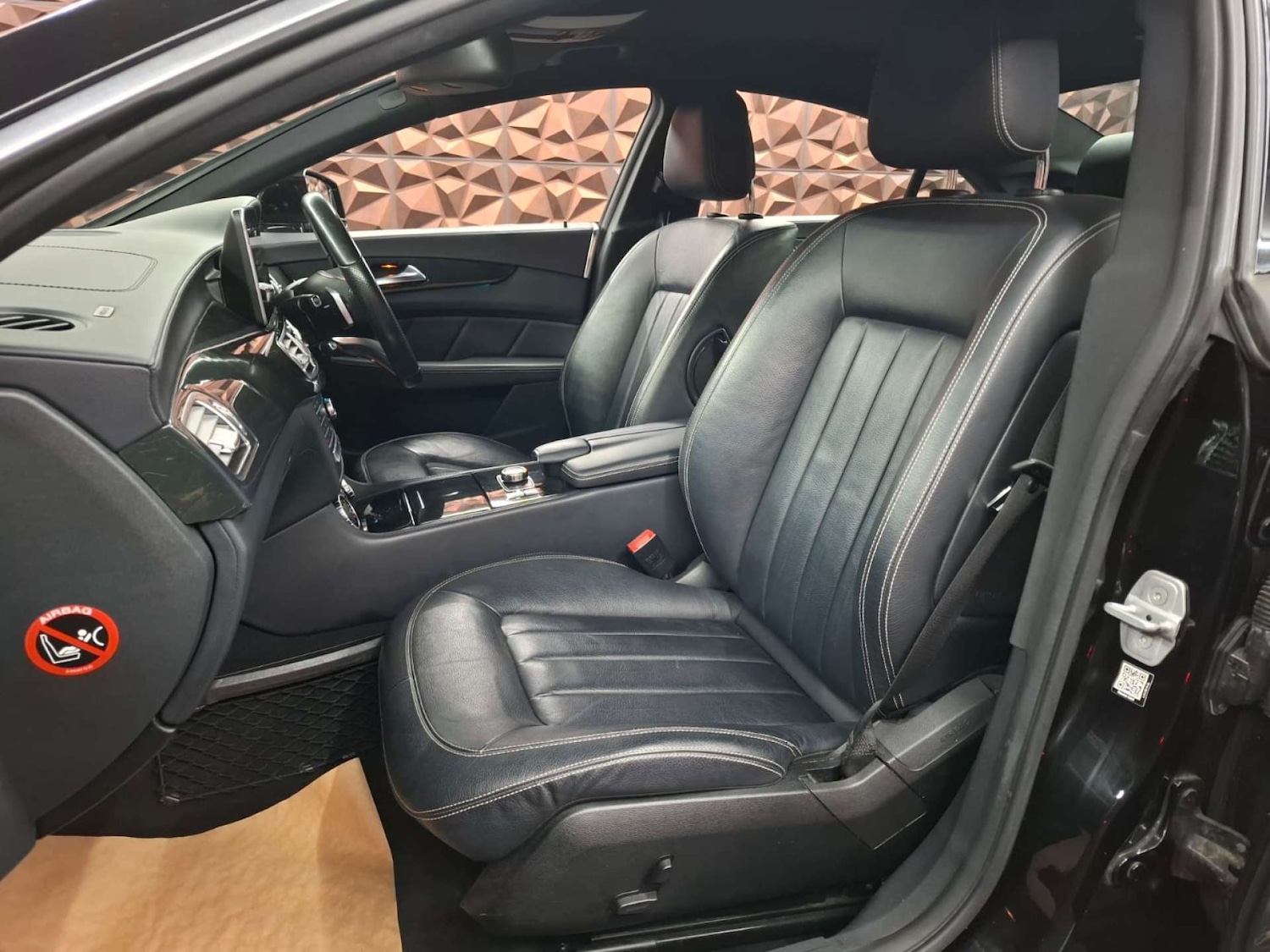 Used Mercedes-Benz CLS 2015 for sale - 76921504: Photo 18