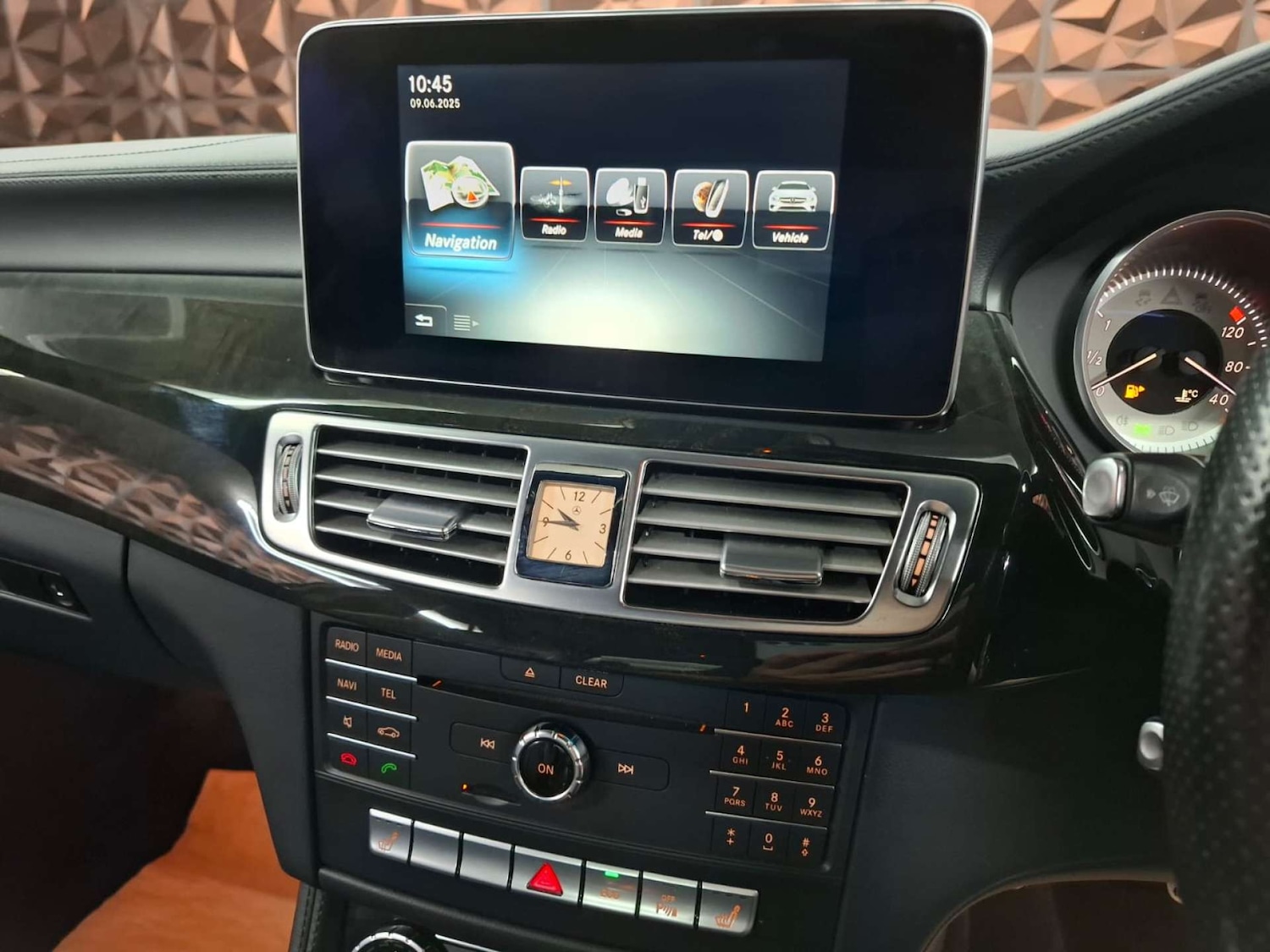 Used Mercedes-Benz CLS 2015 for sale - 76921504: Photo 25