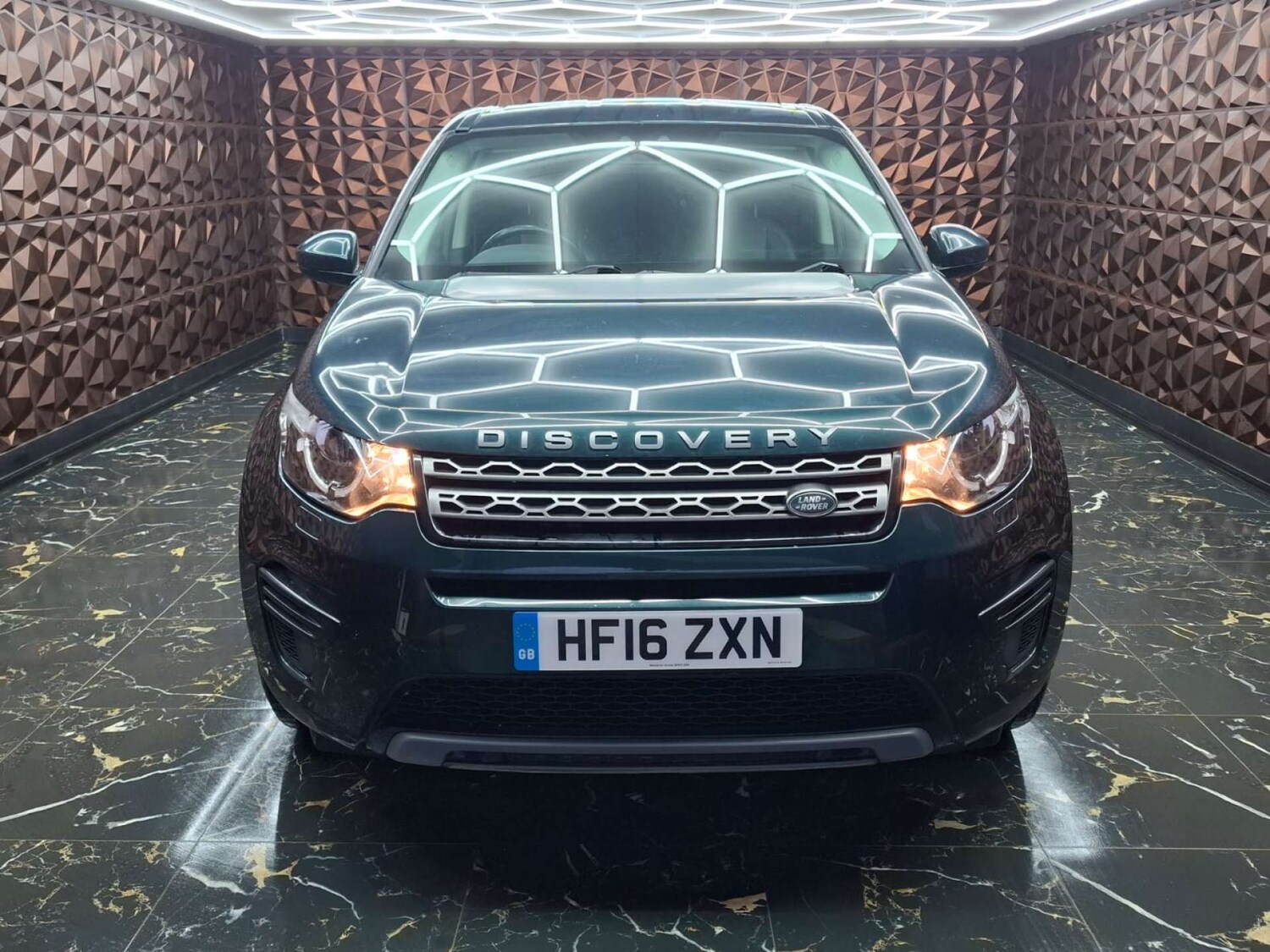 Used Land Rover Discovery Sport 2016 for sale - 76921361: Photo 3