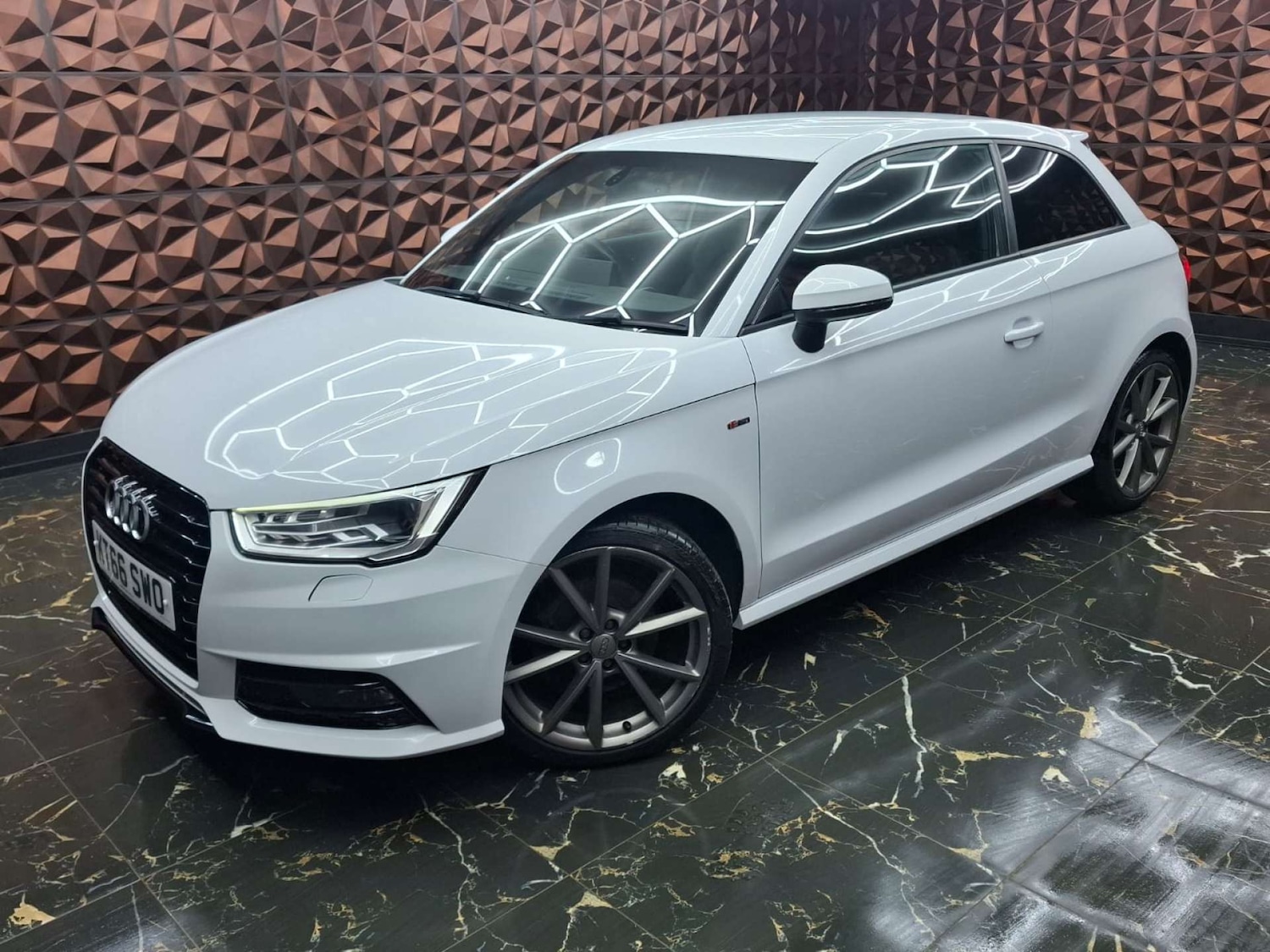 Used Audi A1 2017 for sale - 77575829: Photo 4