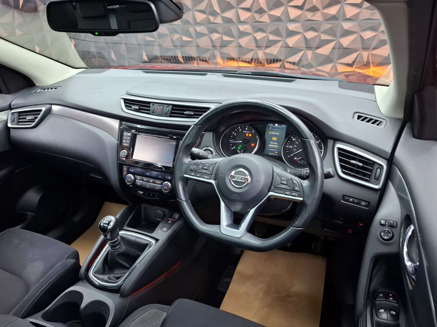 Used Nissan Qashqai 2017 for sale - 77151194: Photo 33