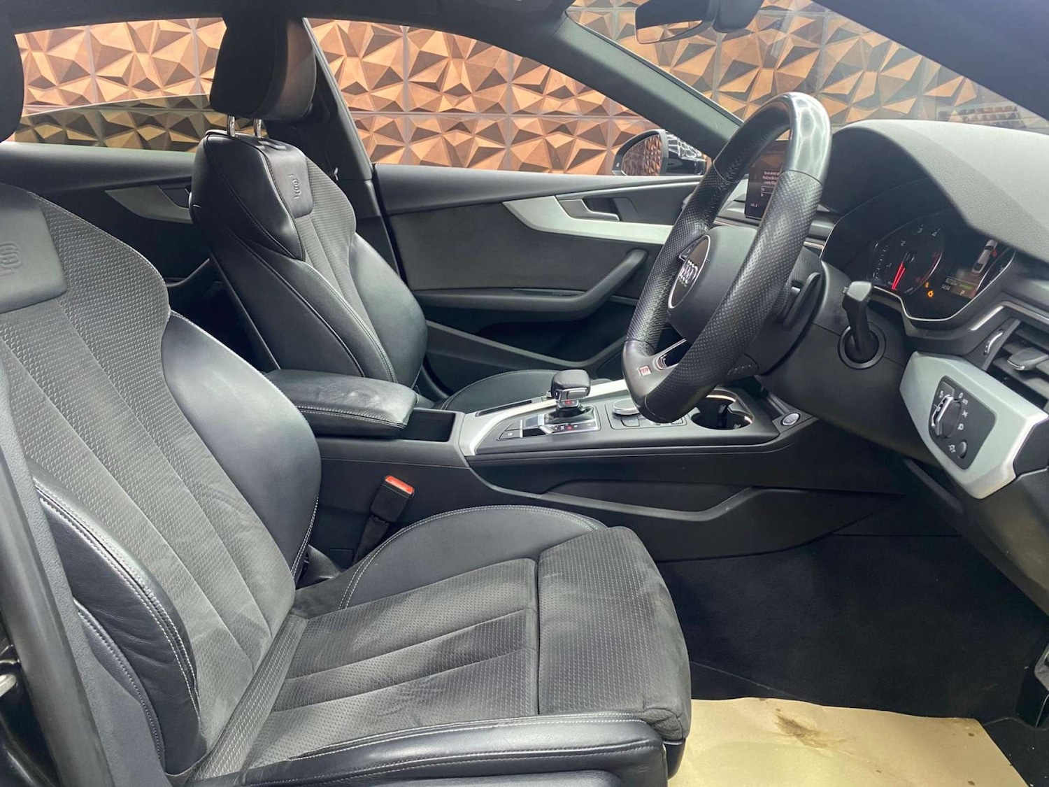 Used Audi A5 2017 for sale - 77762359: Photo 5