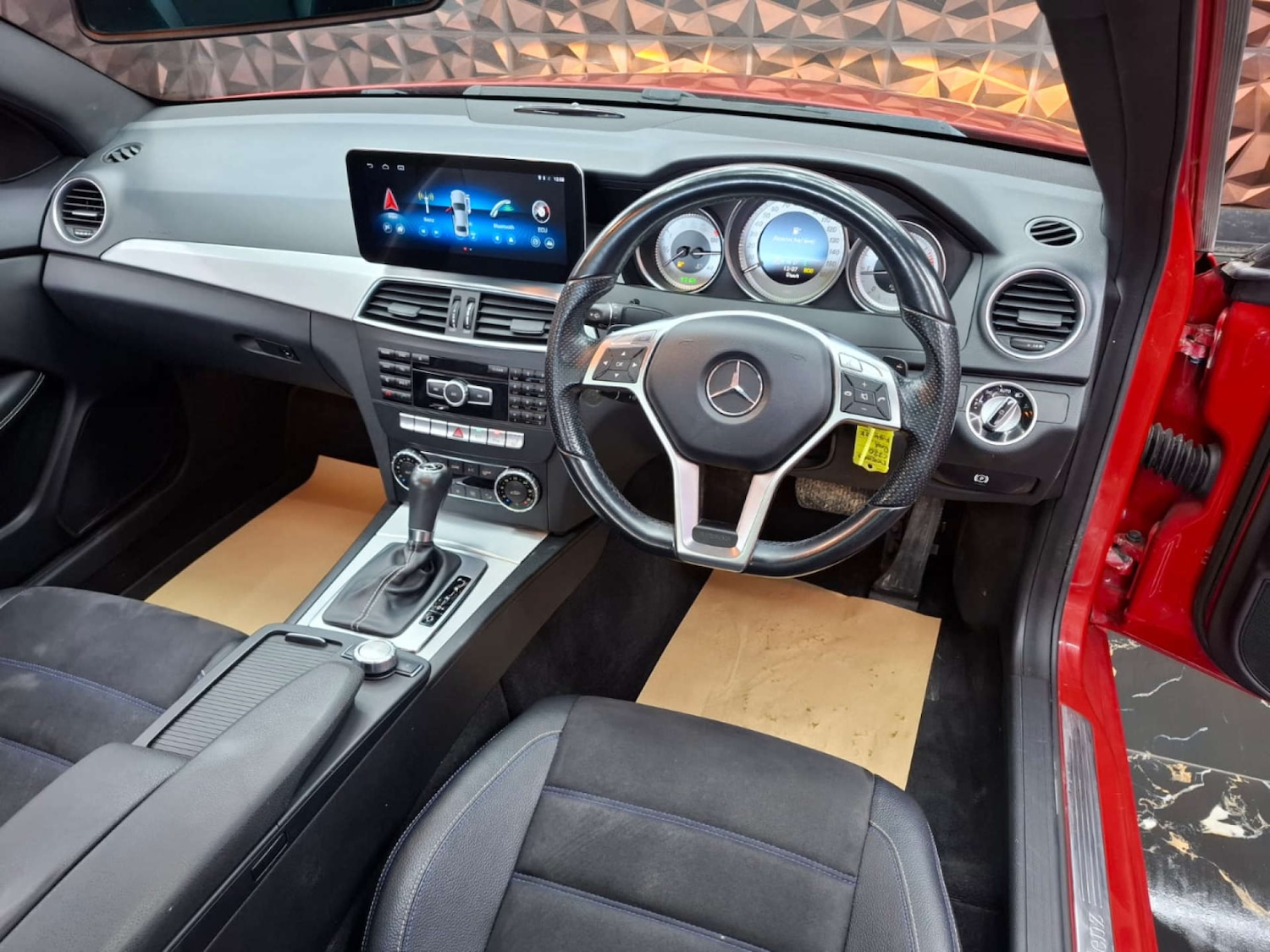 Used Mercedes-Benz C Class 2014 for sale - 77151294: Photo 34