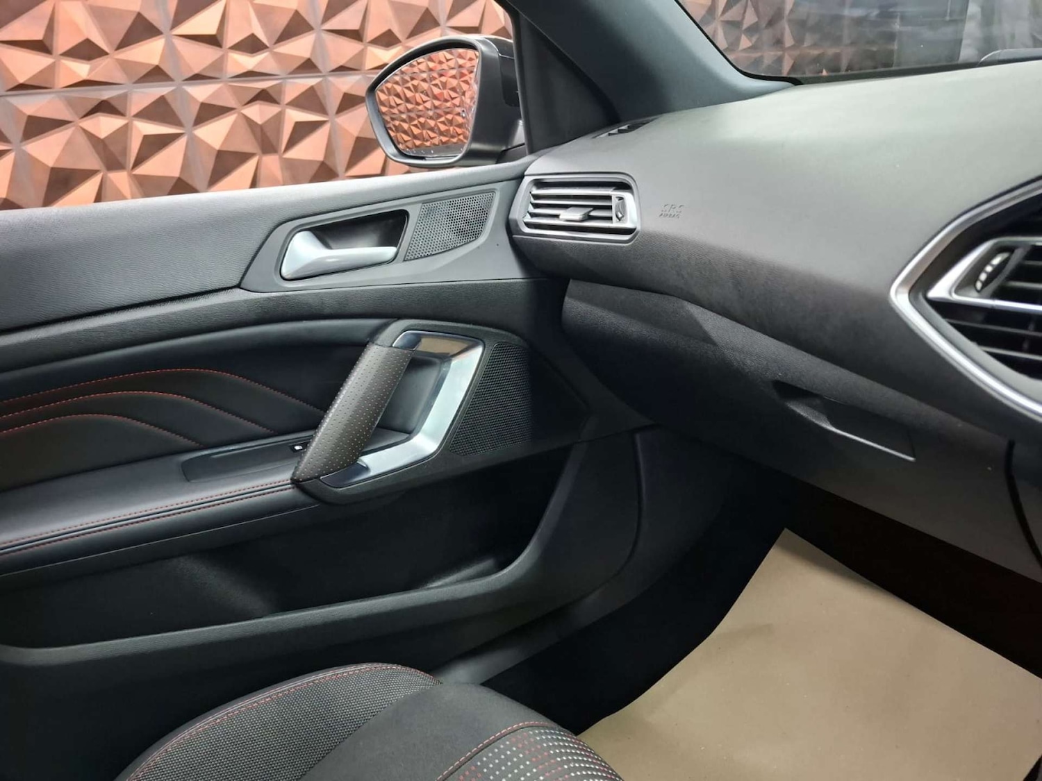 Used Peugeot 308 2019 for sale - 76921350: Photo 10