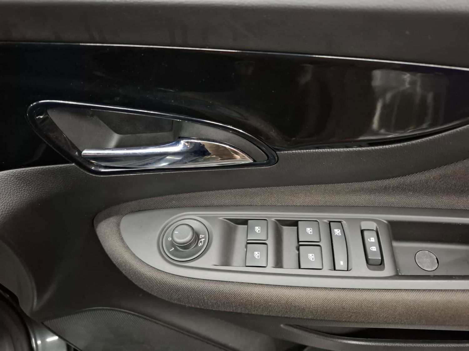 Used Vauxhall Mokka X 2017 for sale - 77151149: Photo 11