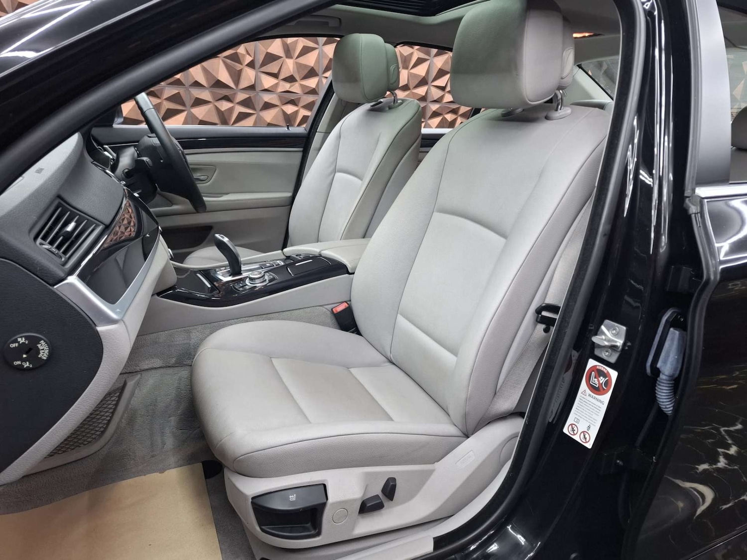 Used BMW 5 Series 2011 for sale - 77151136: Photo 16