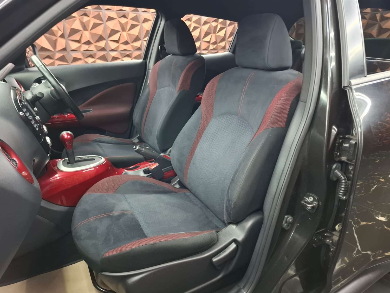 Used Nissan Juke 2014 for sale - 77262811: Photo 12