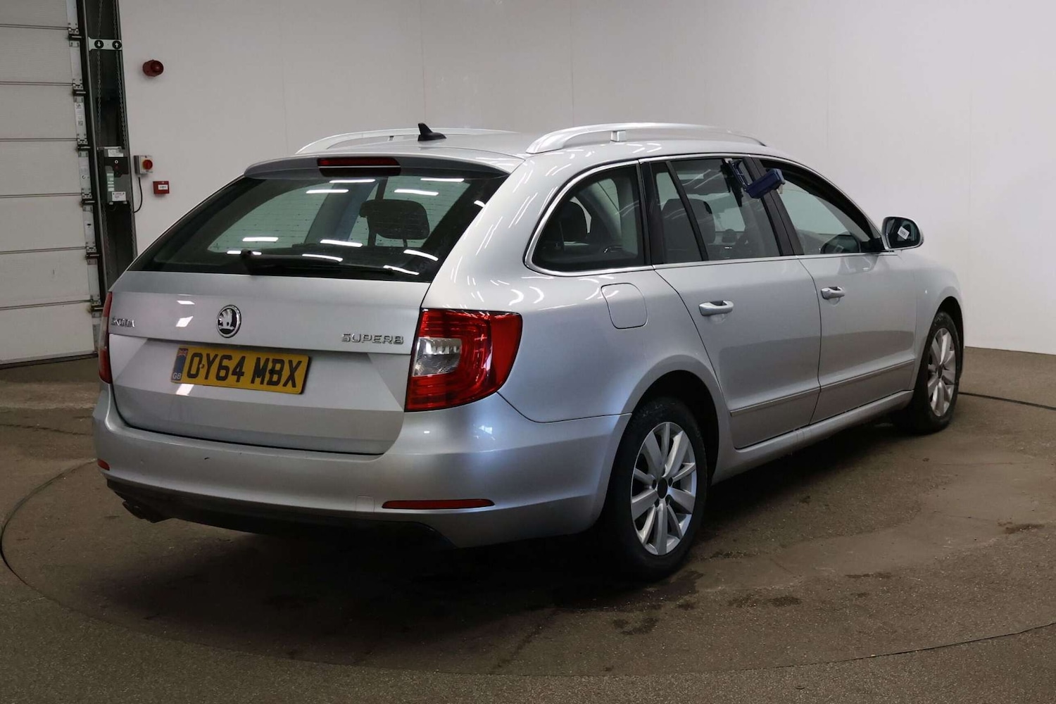 Used Skoda Superb 2014 for sale - 77151222: Photo 8