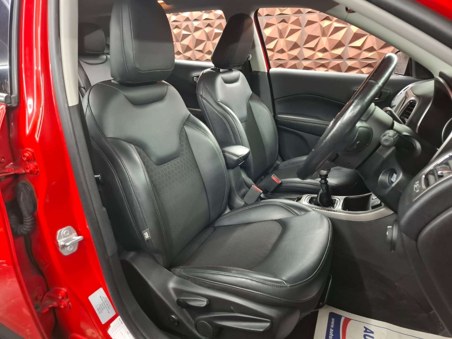 Used Jeep Compass 2018 for sale - 77151185: Photo 7