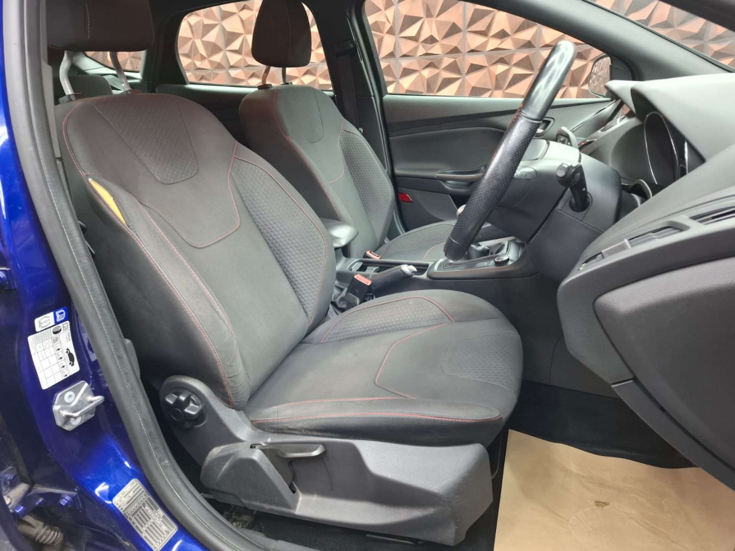 Used Ford Focus 2018 for sale - 76921425: Photo 13