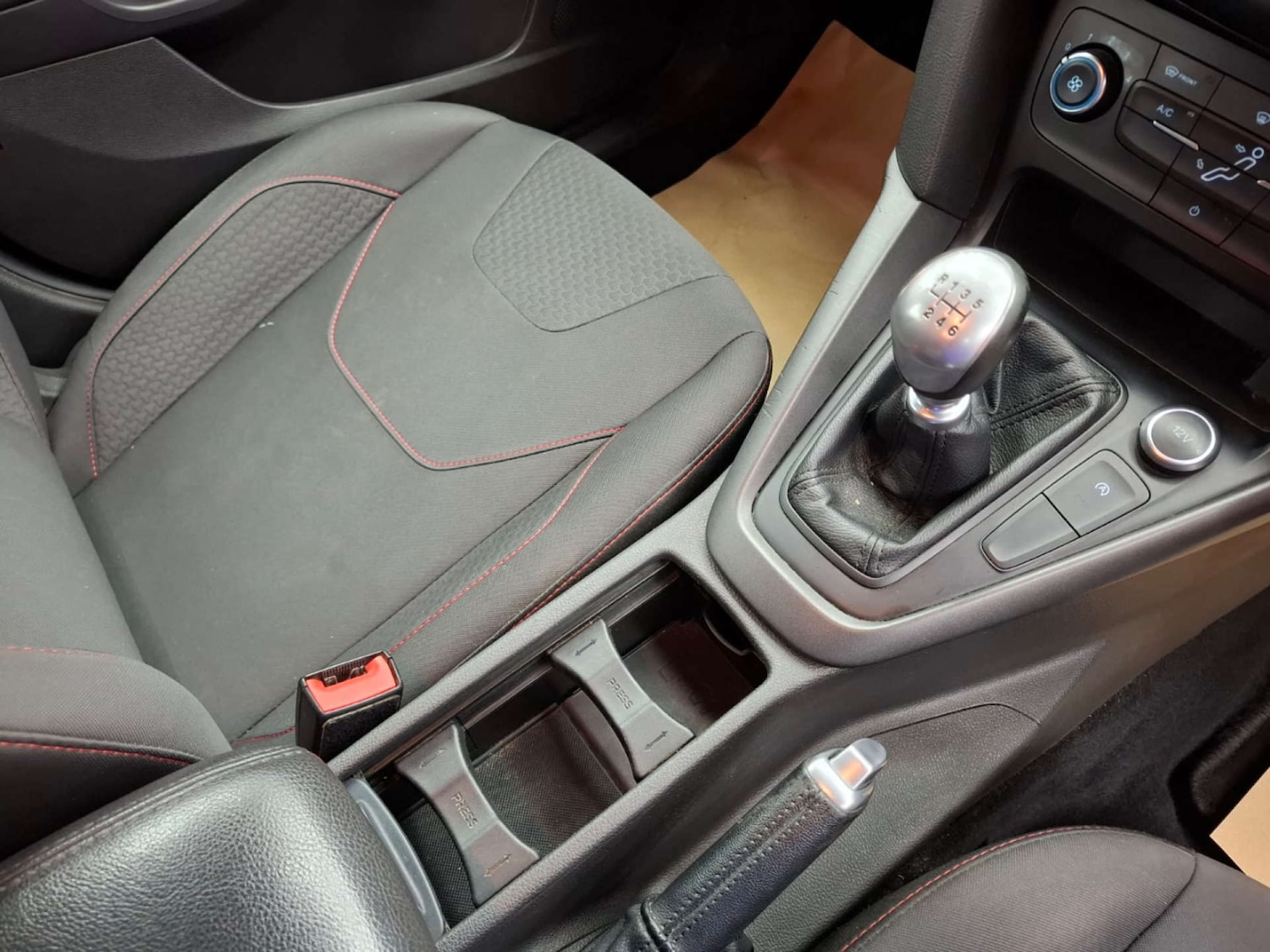 Used Ford Focus 2018 for sale - 76921425: Photo 41