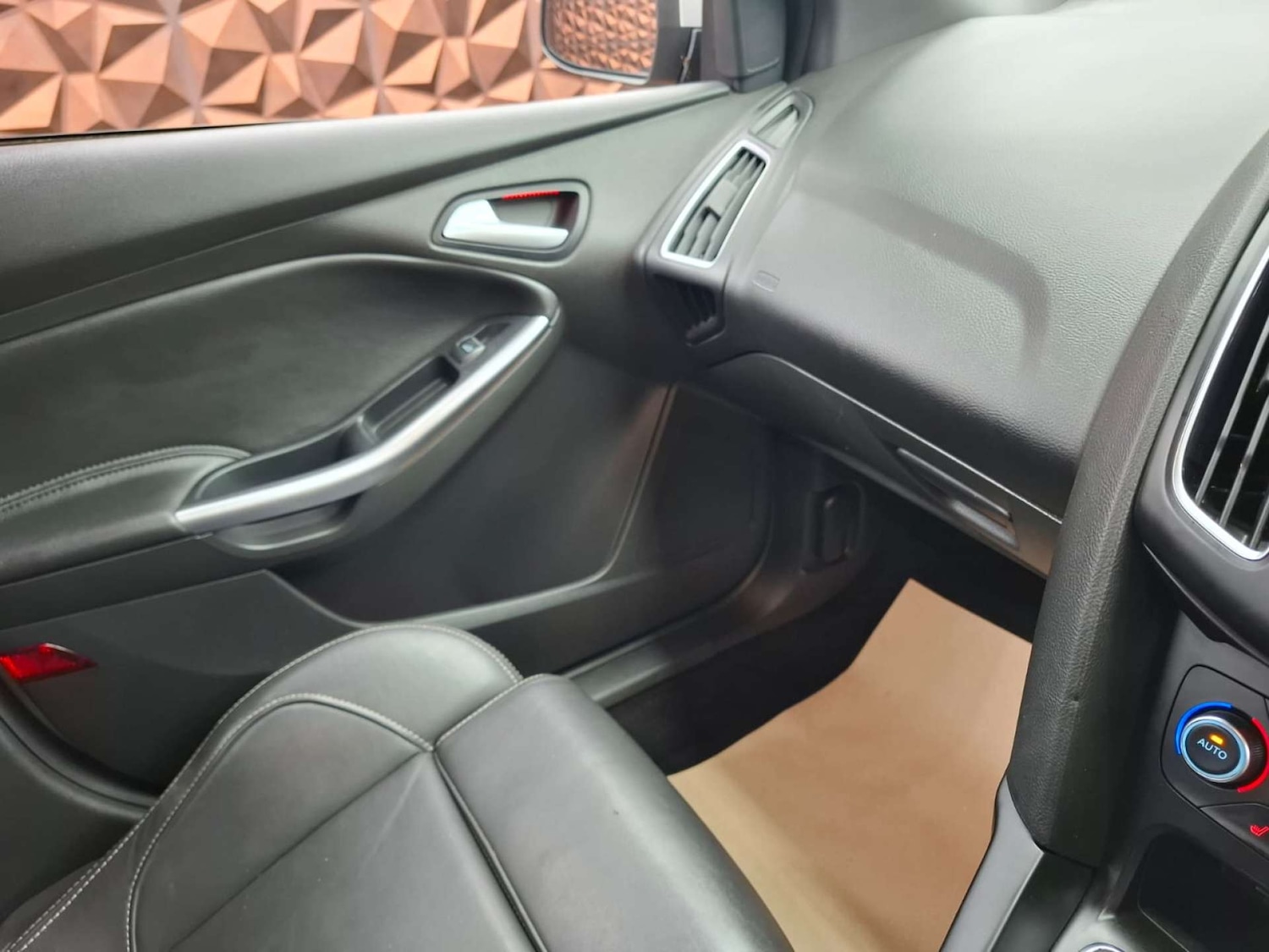 Used Ford Focus 2016 for sale - 77151290: Photo 10