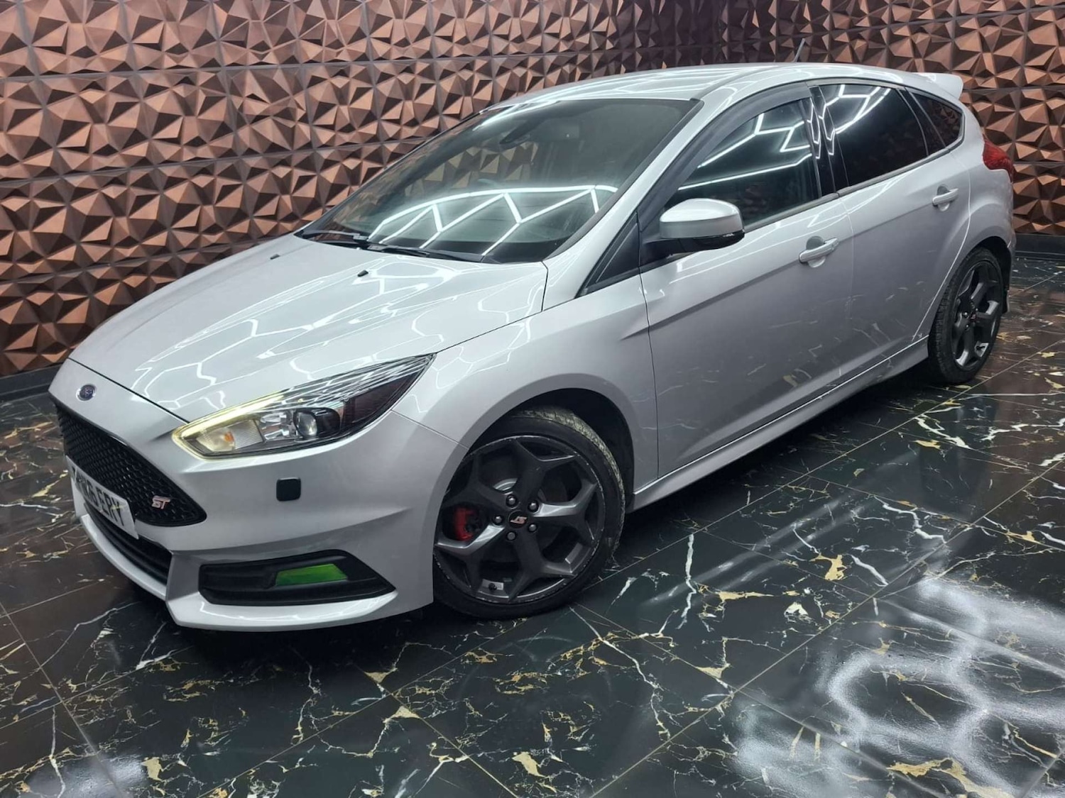 Used Ford Focus 2016 for sale - 77151290: Photo 4