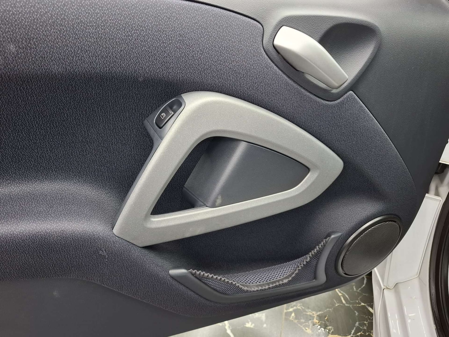 Used smart fortwo 2014 for sale - 77660284: Photo 12