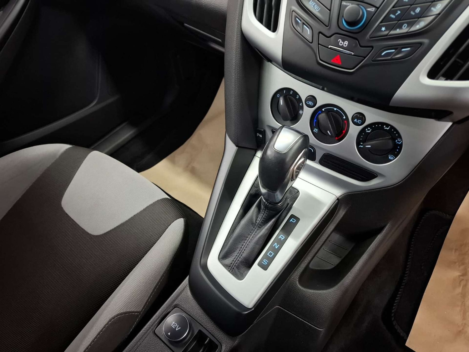 Used Ford Focus 2013 for sale - 77151178: Photo 10