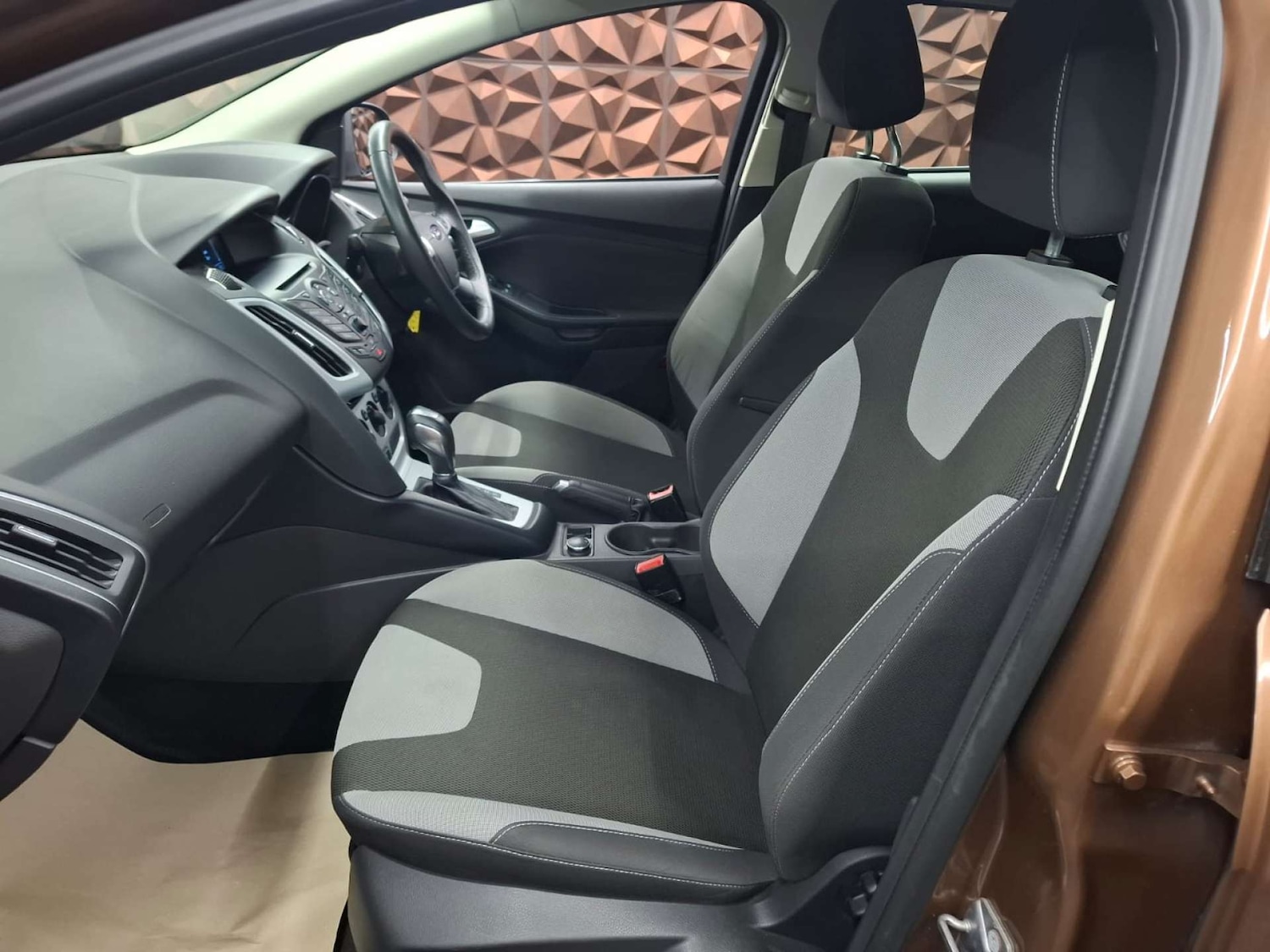 Used Ford Focus 2013 for sale - 77151178: Photo 16