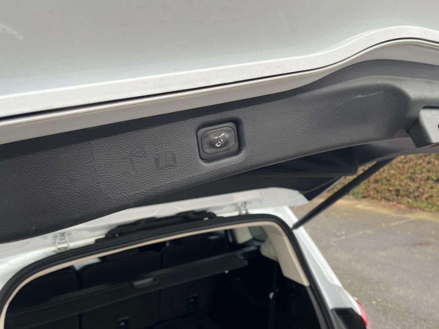 Used Ford S-Max 2016 for sale - 77735105: Photo 21