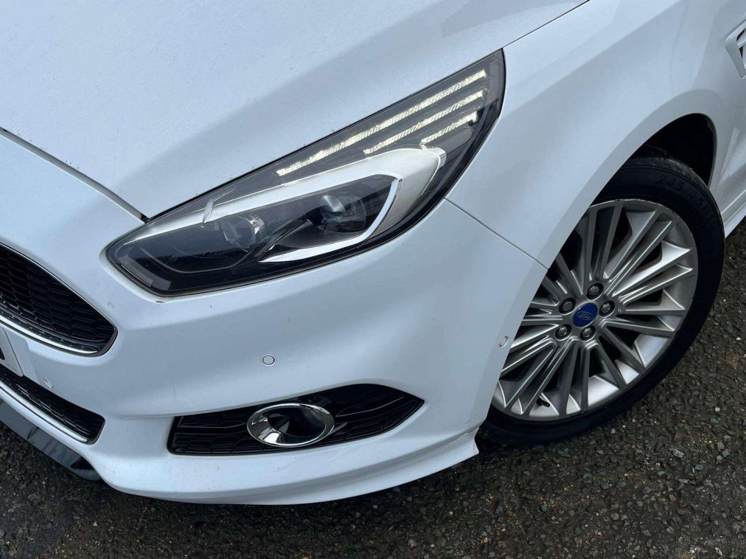 Used Ford S-Max 2016 for sale - 77735105: Photo 5