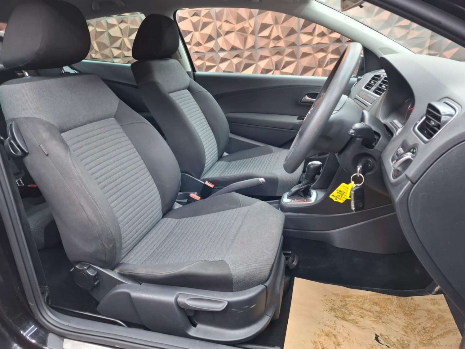 Used Volkswagen Polo 2013 for sale - 77151321: Photo 28