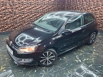 Used Volkswagen Polo 2013 for sale - 77151321: Photo