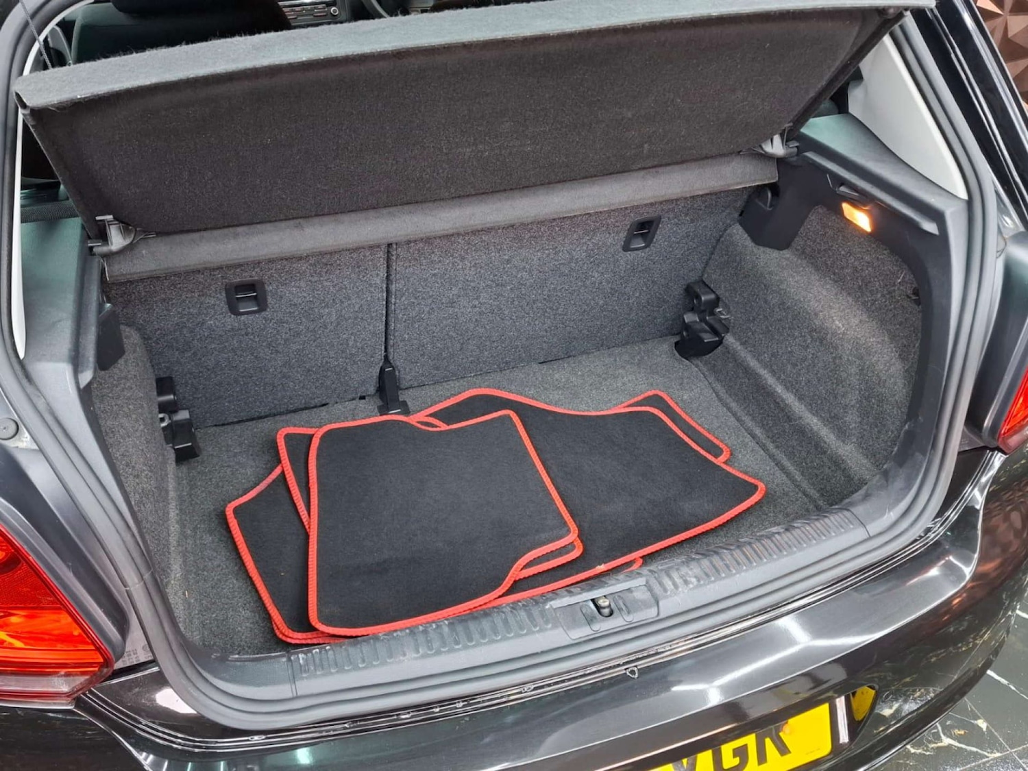 Used Volkswagen Polo 2013 for sale - 77151321: Photo 42