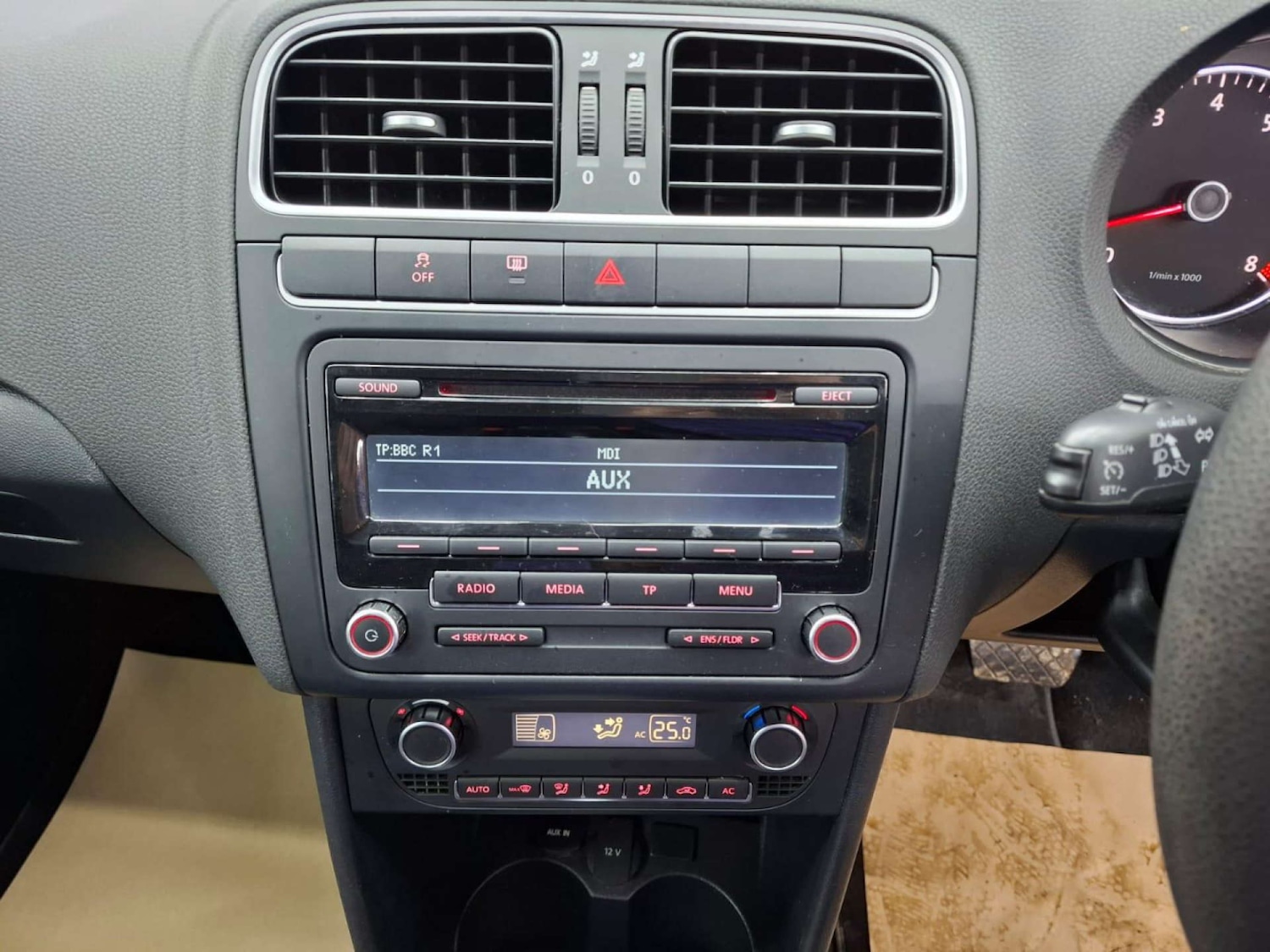 Used Volkswagen Polo 2013 for sale - 77151321: Photo 45