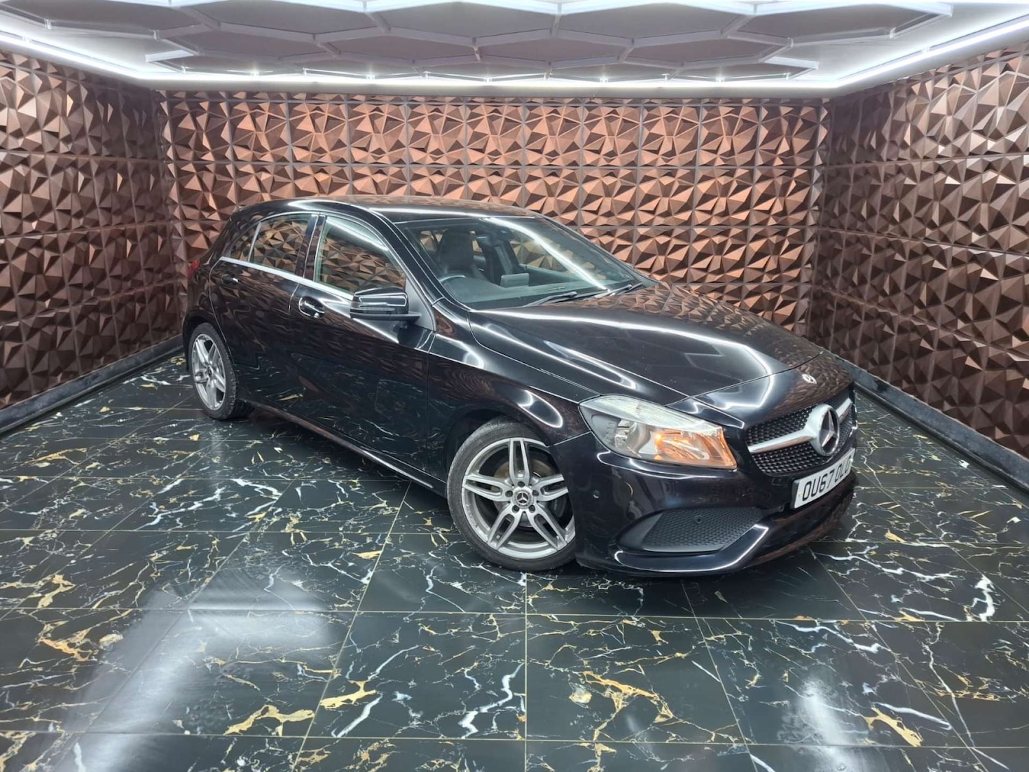 Used Mercedes-Benz A-Class 2017 for sale - 76921383: Photo 31