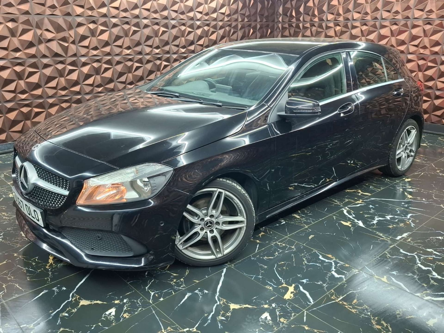 Used Mercedes-Benz A-Class 2017 for sale - 76921383: Photo 6