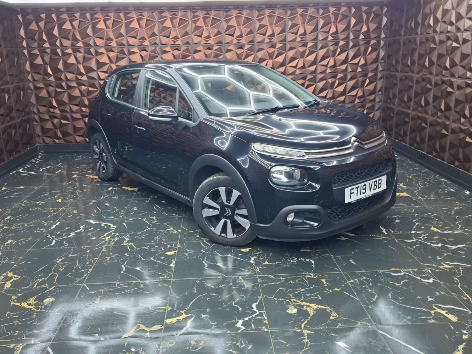 Used Citroen C3 2019 for sale - 76921319: Photo 2