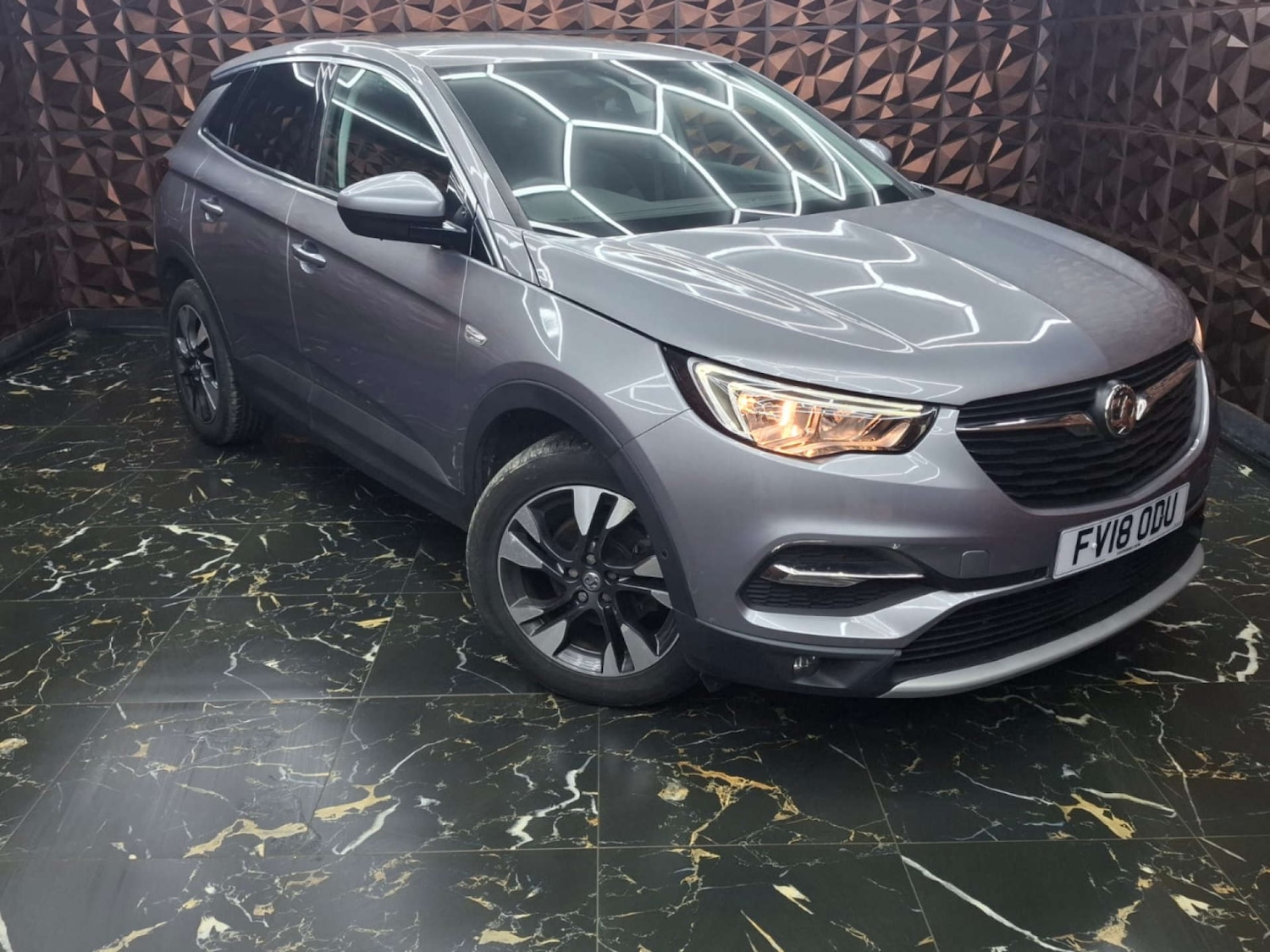 Used Vauxhall Grandland X 2018 for sale - 77151207: Photo 4