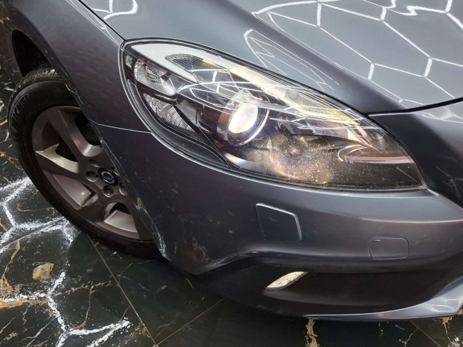 Used Volvo V40 2015 for sale - 77151280: Photo 10