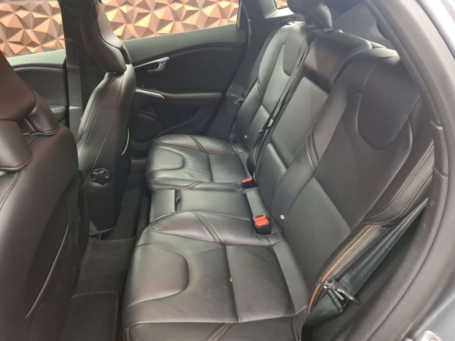 Used Volvo V40 2015 for sale - 77151280: Photo 19