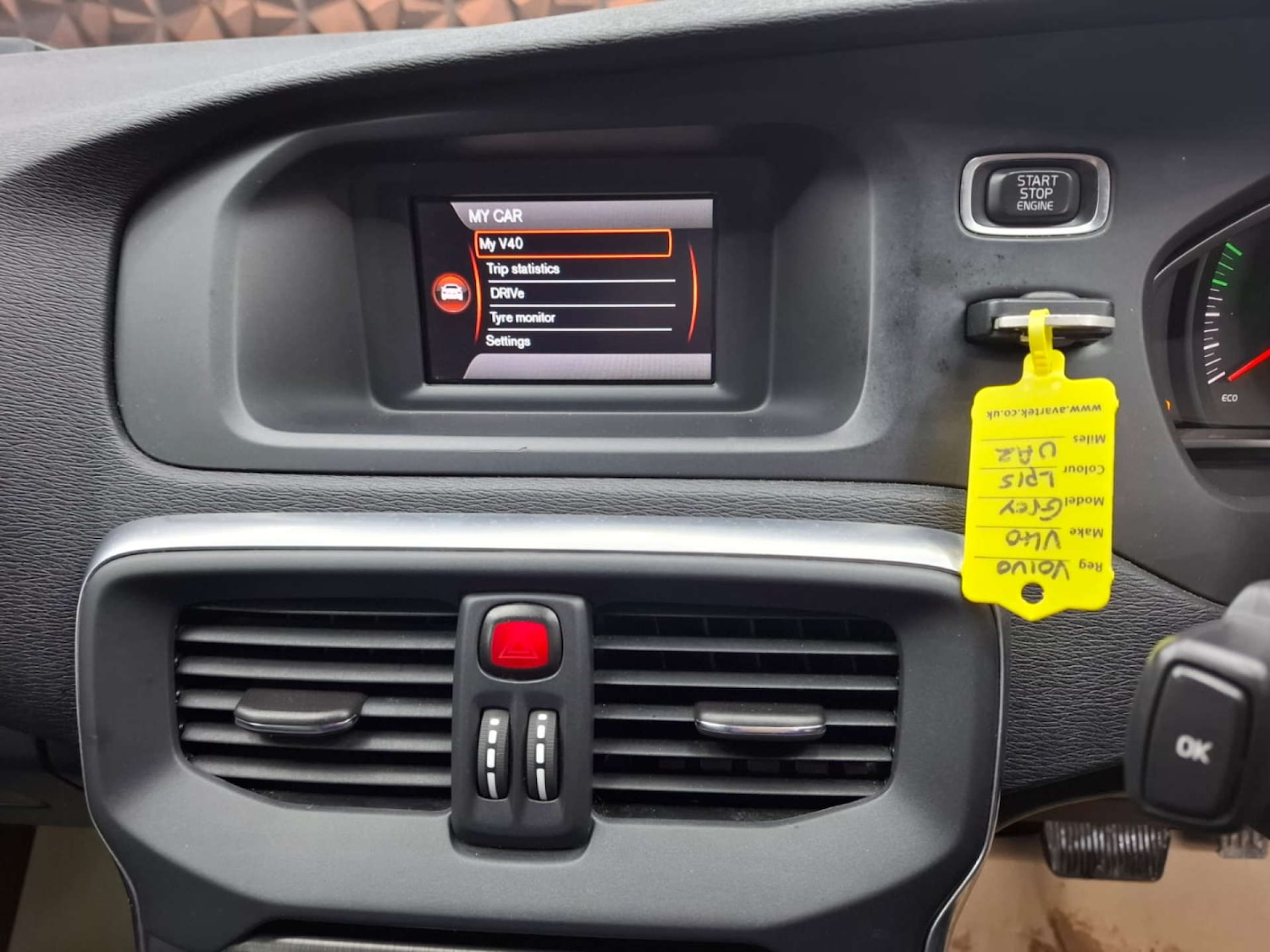 Used Volvo V40 2015 for sale - 77151280: Photo 35